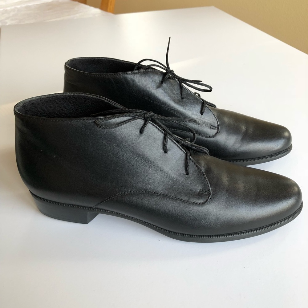 MUNRO SLOANE BLACK KID LEATHER BOOTS SHOES BOOTIES